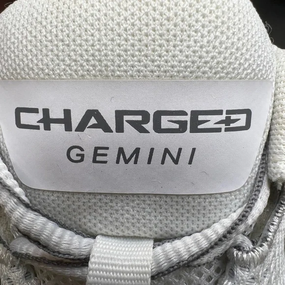🌹 Under Armour Mens Charged Gemini 3023276-100 White Running Shoes Sneakers 9 - Picture 11 of 14